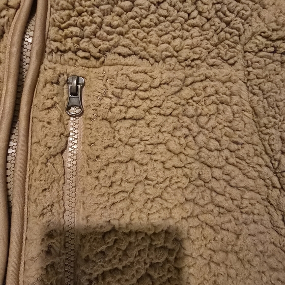 Sherpa zip up - Picture 3 of 5